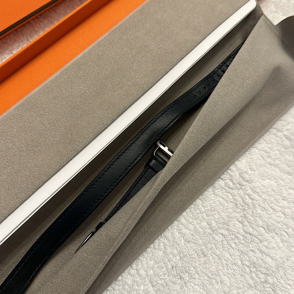 Apple Watch Hermès - Vert Rousseau Swift Leather Attelage Double Tour - Picture 10 of 11